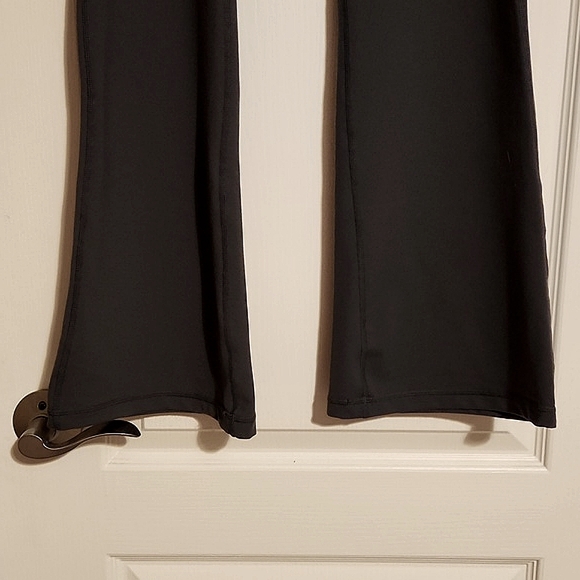 2xu run fitness flared pant nwot - Picture 3 of 10